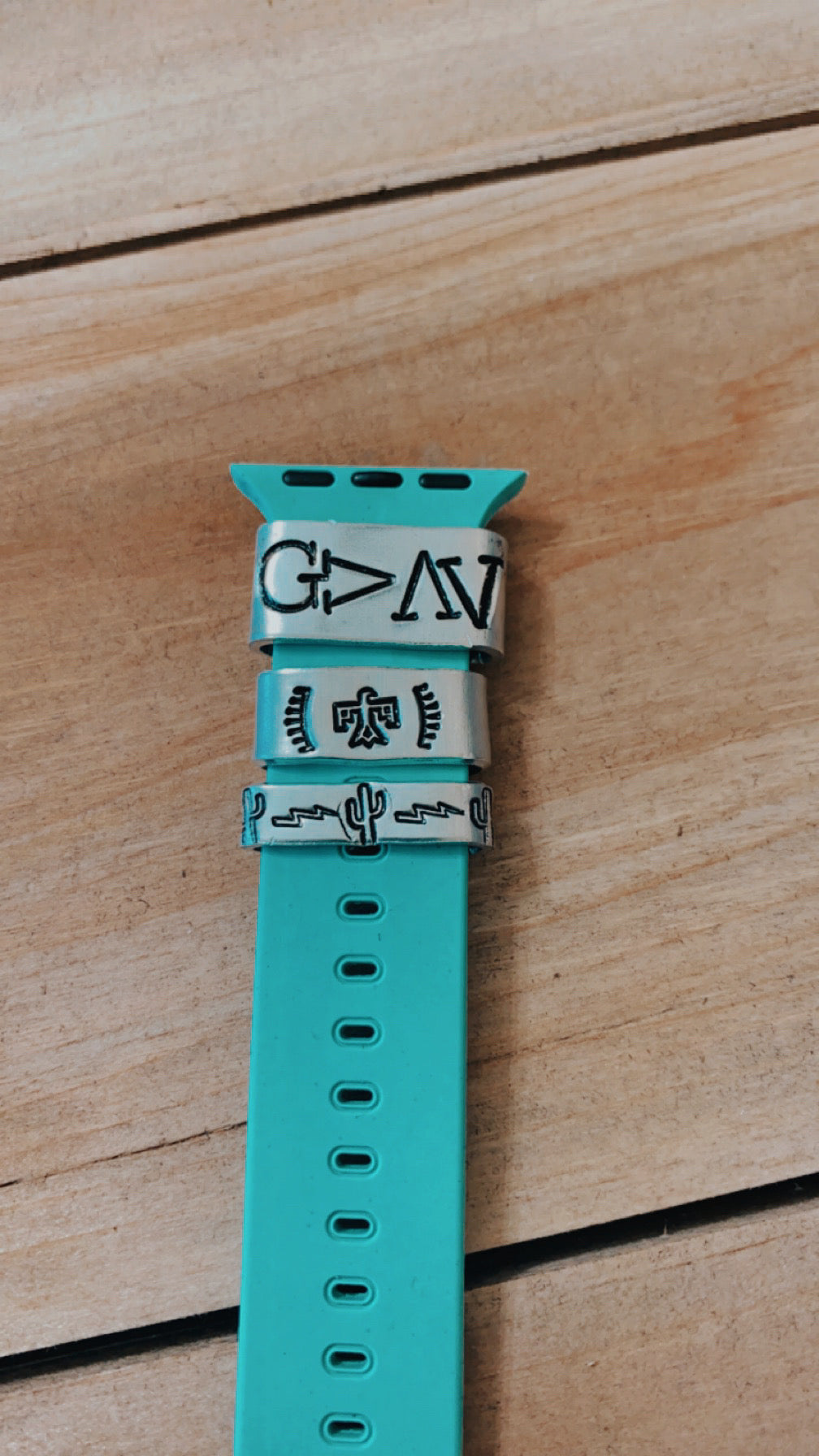 G>^V Apple Watch Cuff